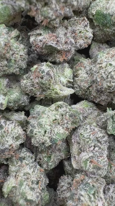 Load video: Boutique Exotics Crunch Berries Littles - Bulk Littles - Indica